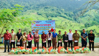 Chương trình thăm và tặng quà Tết năm 2024 cho làng kết nghĩa O2, xã Vĩnh Kim, huyện Vĩnh Thạnh, tỉnh Bình Định